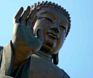 10 Lines on Gautama Buddha in Hindi गौतम बुद्ध पर 10 पंक्तियां हिंदी में