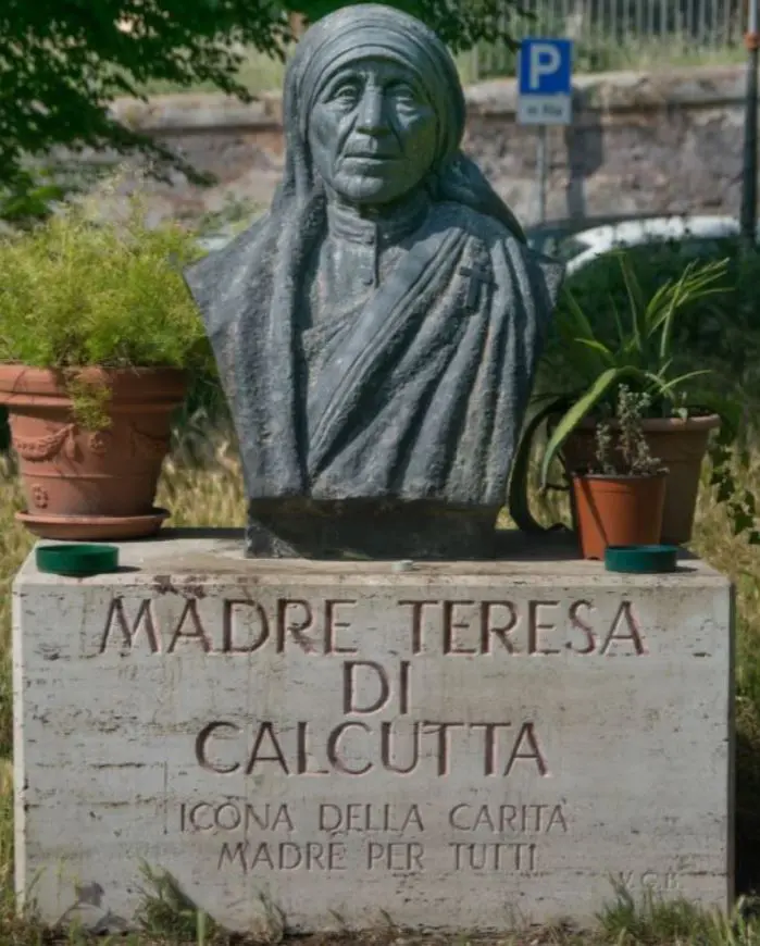 10 Lines on Mother Teresa