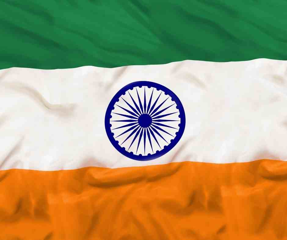 10 Lines on National Flag in Hindi _ नेशनल फ्लैग (राष्ट्रीय ध्वज) पर १० पंक्तियाँ हिंदी मे